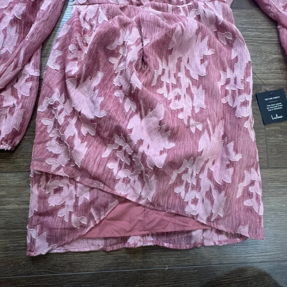 Lululs Meant to Shine Floral Jacquard Mini Dress, NWT, Size S, V Neck, Pink - Picture 4 of 11